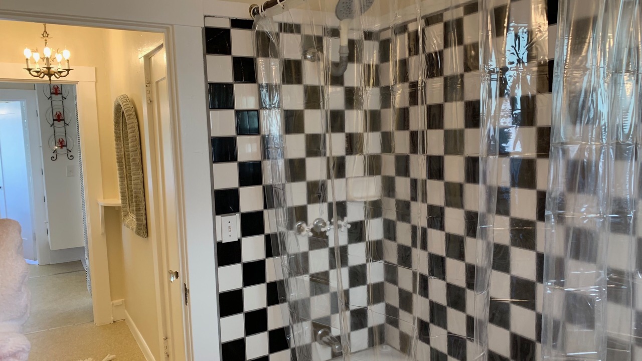 Photo of Bathroom in Oak Park