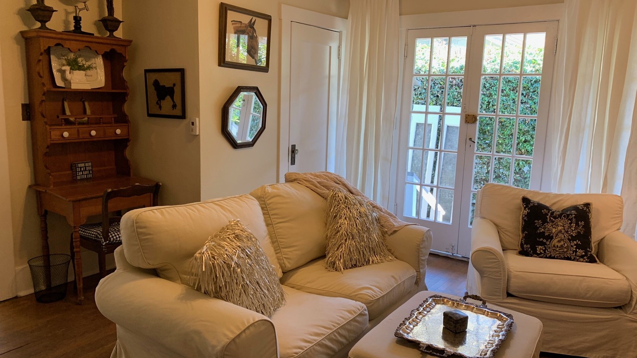 Photo of Livingroom in Oak Park