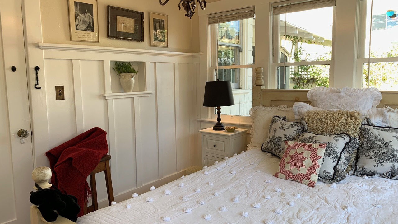 Photo of Bedroom in Oak Park
