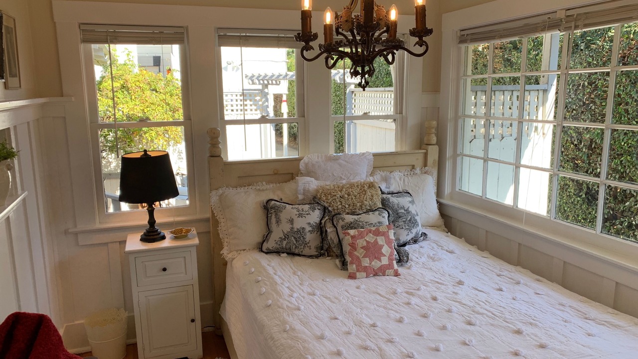Photo of Bedroom in Oak Park