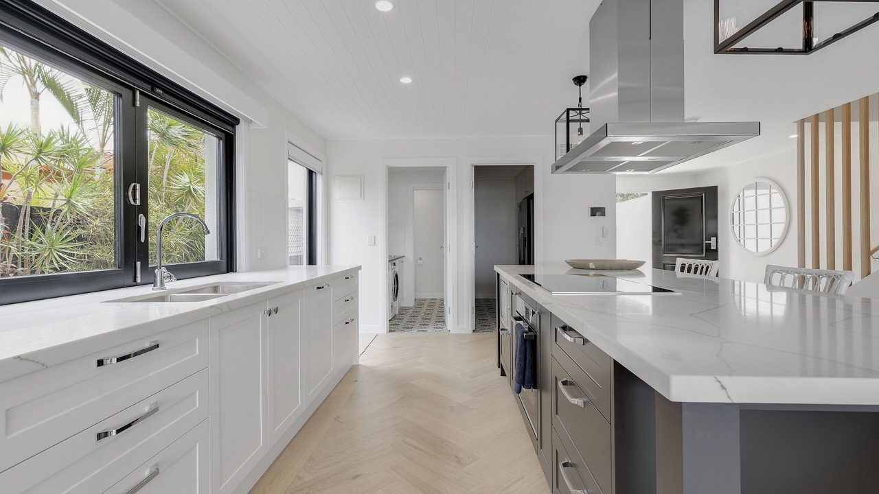 Photo of Kitchen in Mermaid Waters