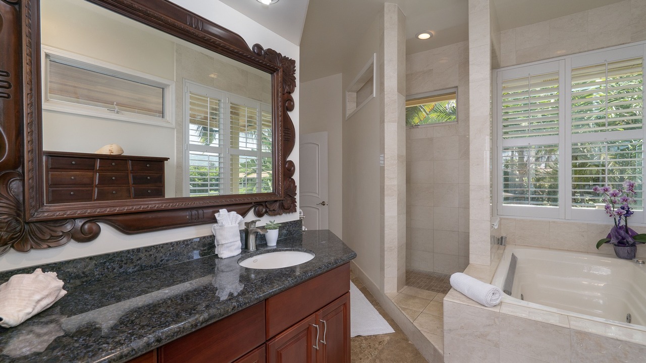 Photo of Bathroom in Mokuleia