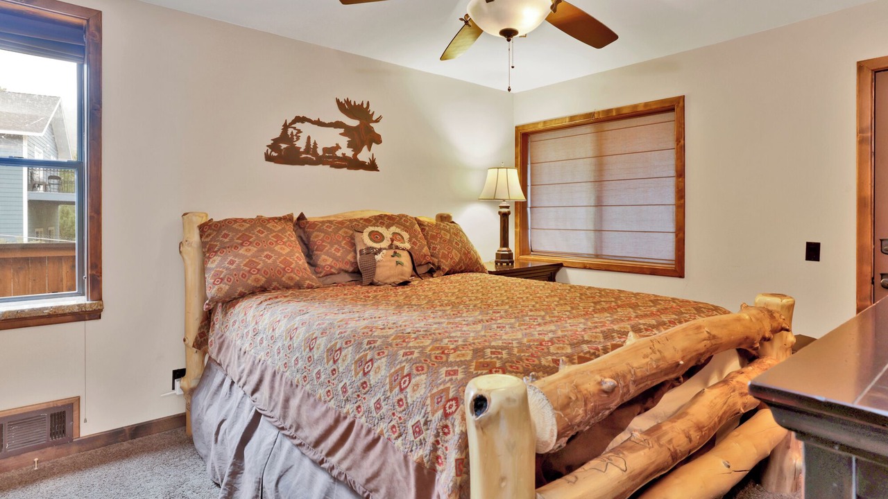 Photo of Bedroom in Big Bear Lake