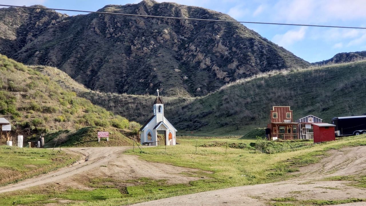 Photo of Outdoor in Piru