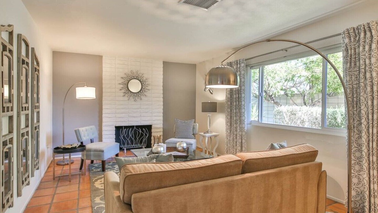 Photo of Livingroom in Cathedral City Cove