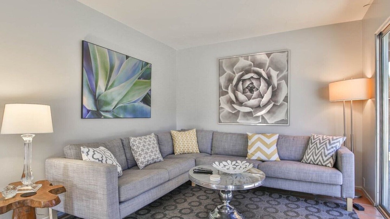 Photo of Livingroom in Cathedral City Cove