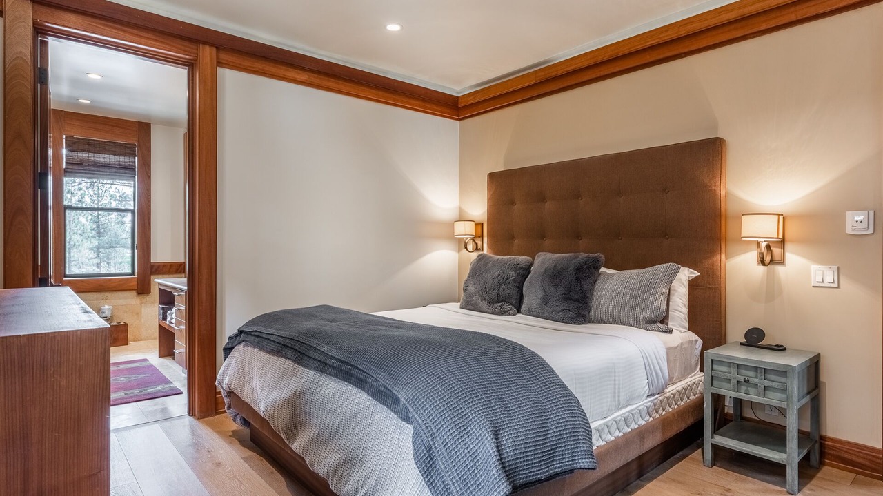 Photo of Bedroom in Mammoth Lakes