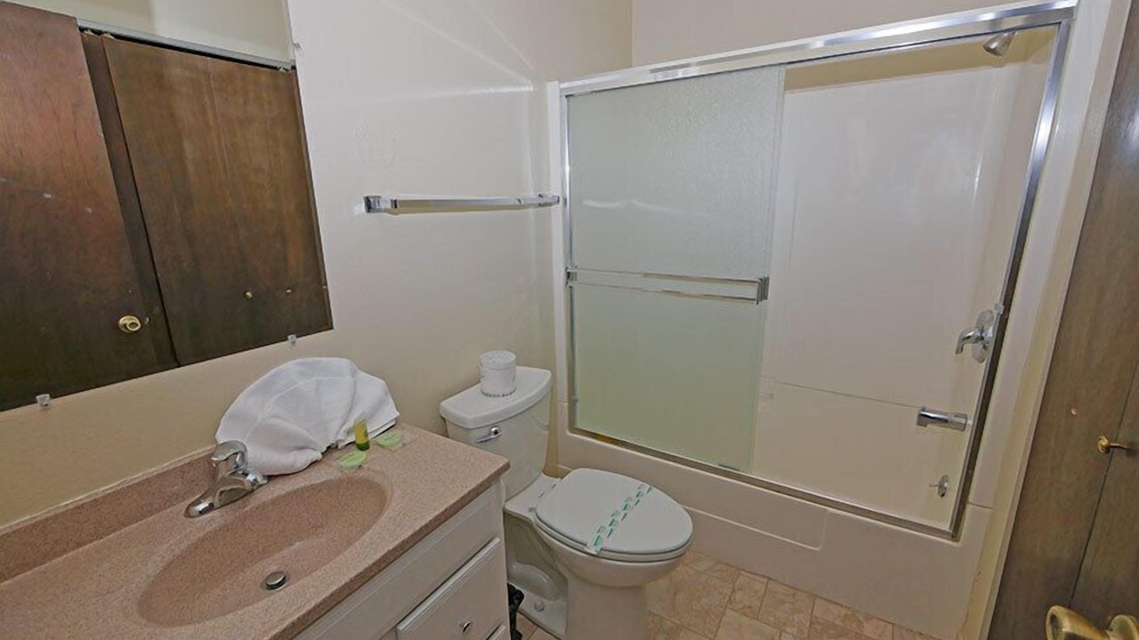 Photo of Bathroom in Pioneer Trail