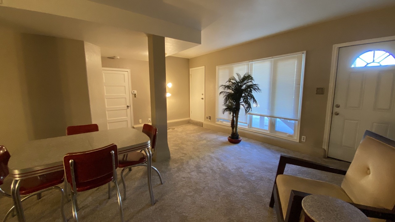 Photo of Bedroom in Reno/Tahoe Airport