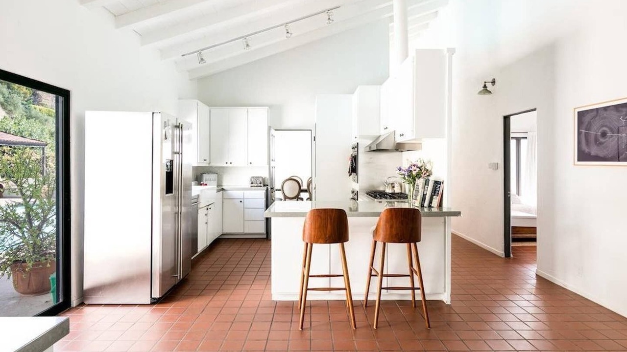 Photo of Kitchen in Eastern Malibu