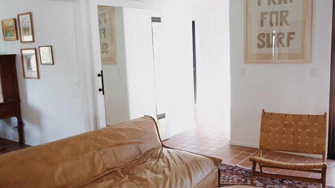 Photo of Livingroom in Eastern Malibu