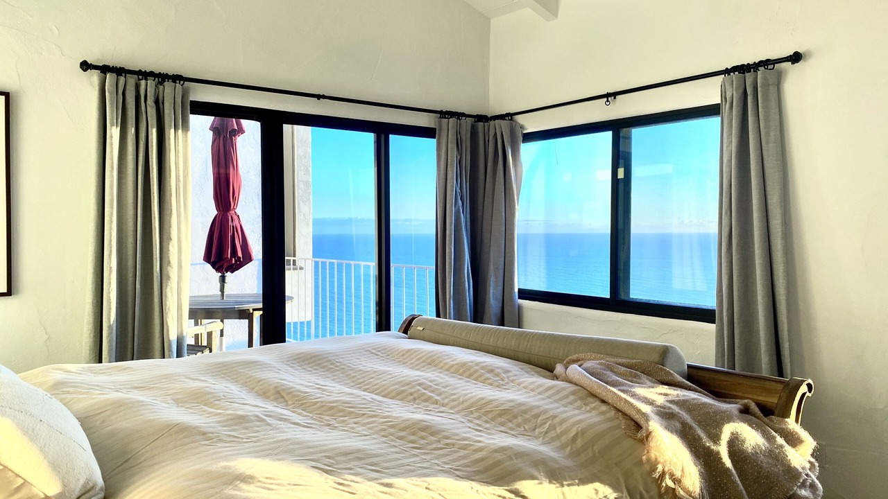 Photo of Bedroom in Eastern Malibu