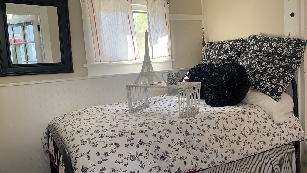 Photo of Bedroom in Santa Barbara