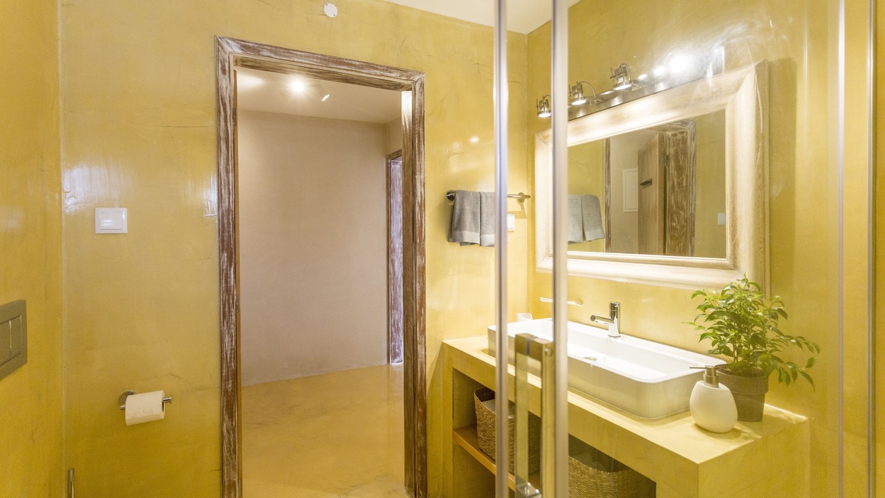 Photo of Bathroom in Charneca