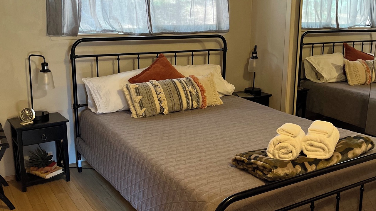 Photo of Bedroom in Glencoe