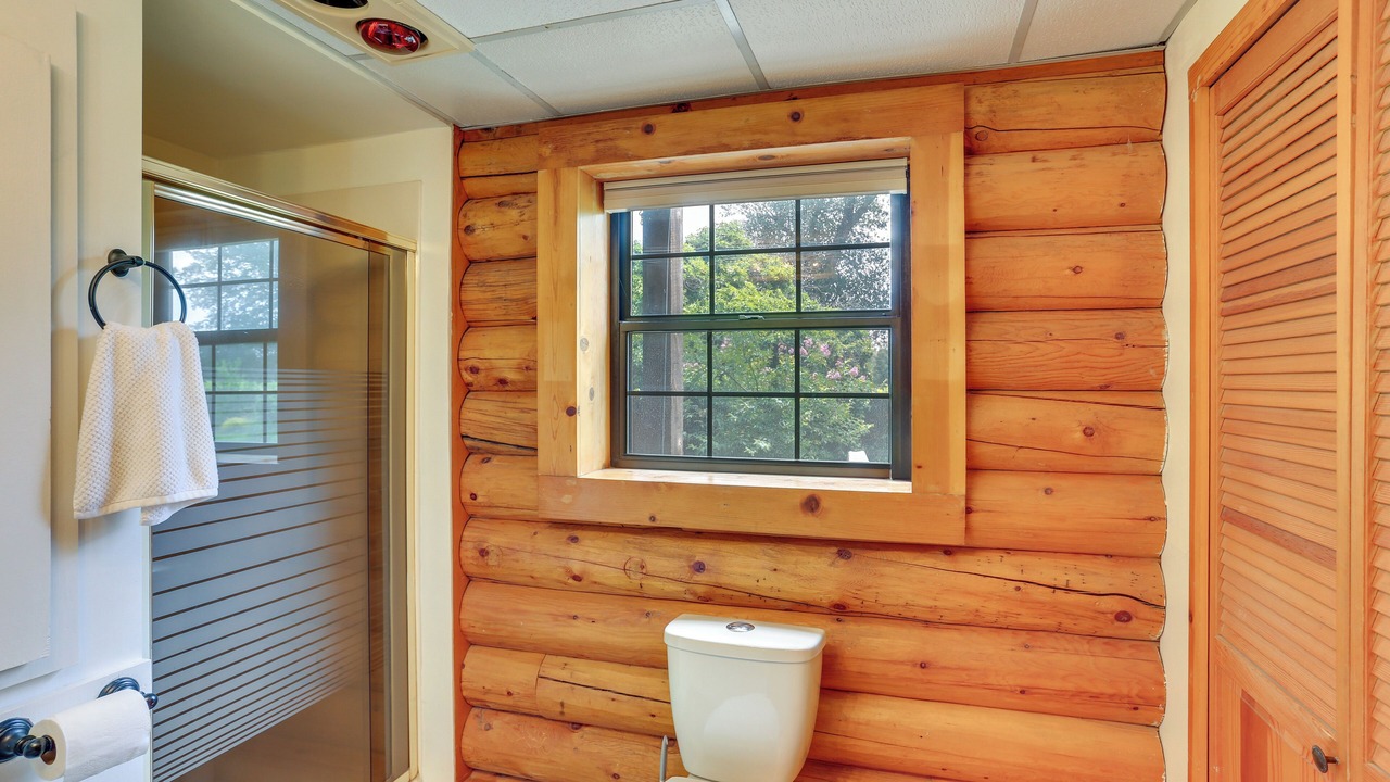 Photo of Bathroom in Cottonwood