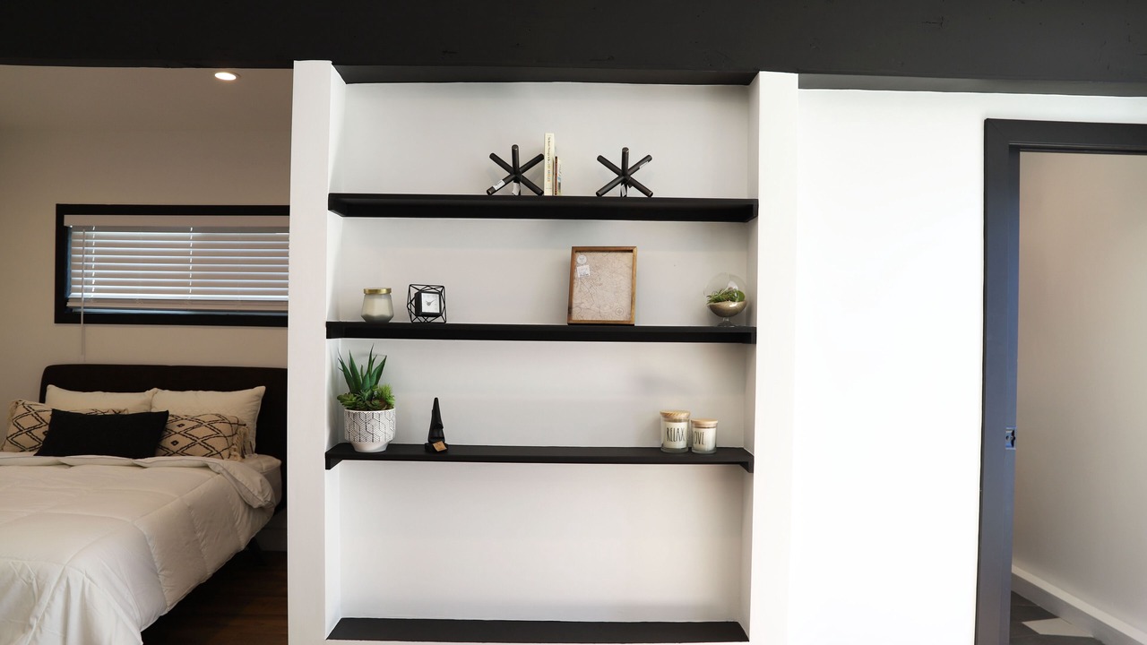 Photo of Bedroom in Woodland Hills