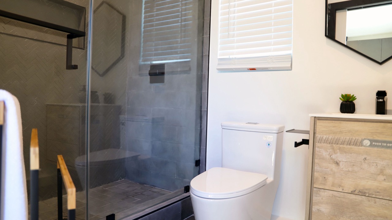 Photo of Bathroom in Woodland Hills