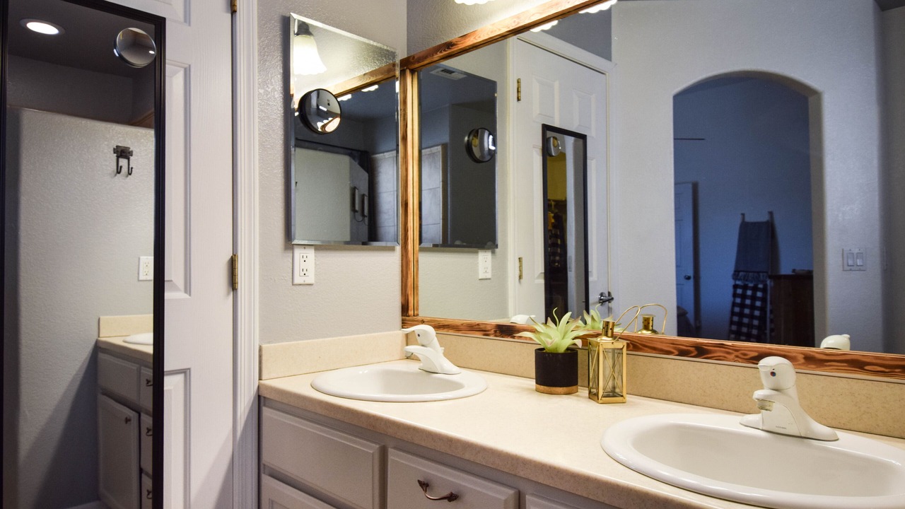 Photo of Bathroom in Lake Havasu City