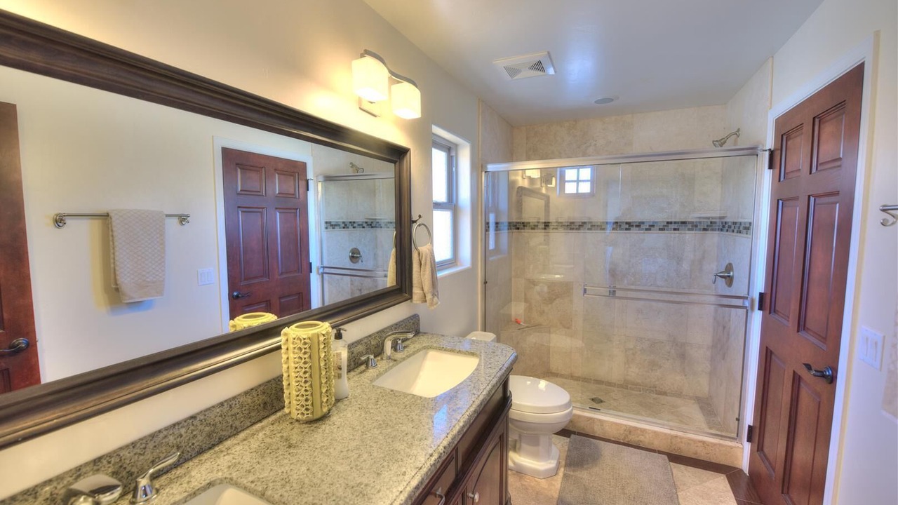 Photo of Bathroom in Parker Strip