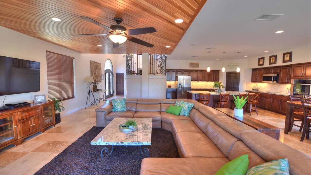 Photo of Livingroom in Parker Strip