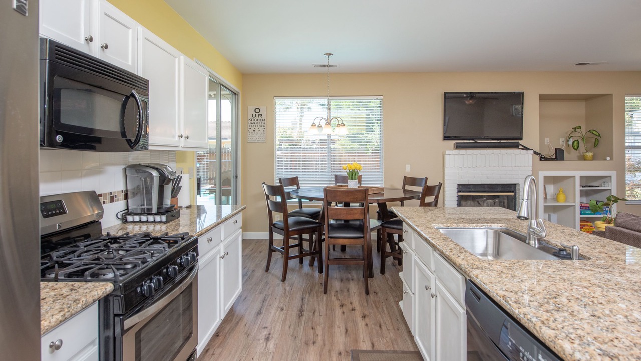 Photo of Kitchen in Roosevelt