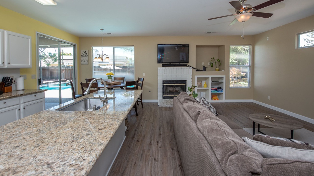 Photo of Livingroom in Roosevelt