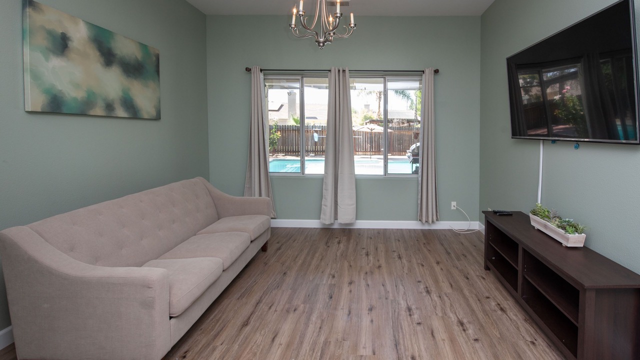 Photo of Livingroom in Roosevelt