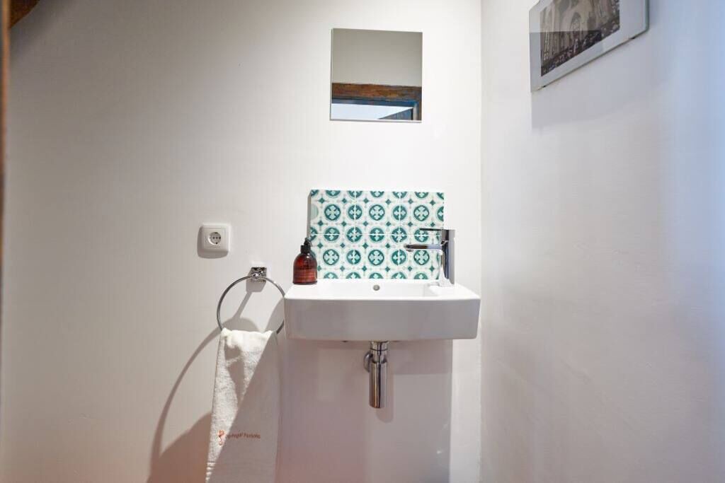 Photo of Bathroom in Azoia