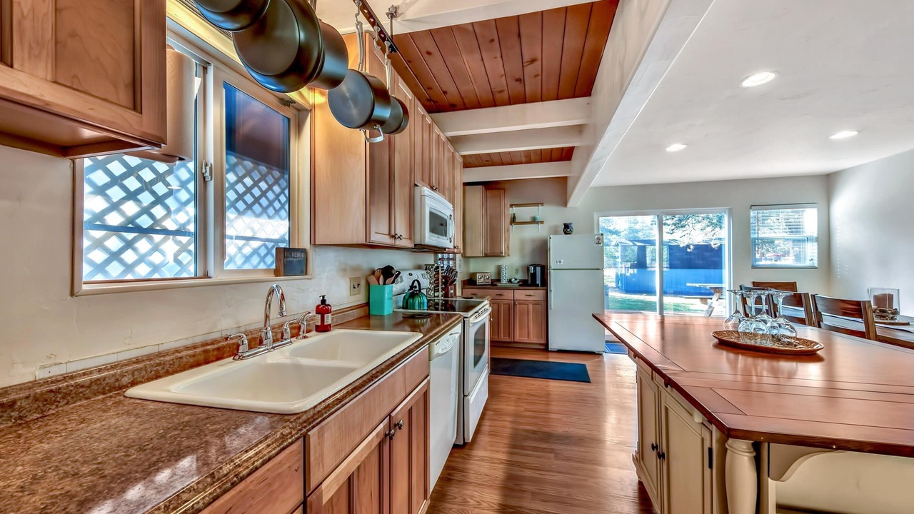 Photo of Kitchen in Tahoe Paradise
