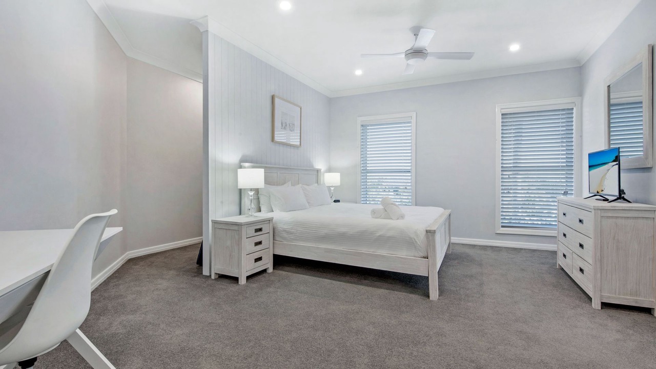 Photo of Bedroom in Broadbeach Waters
