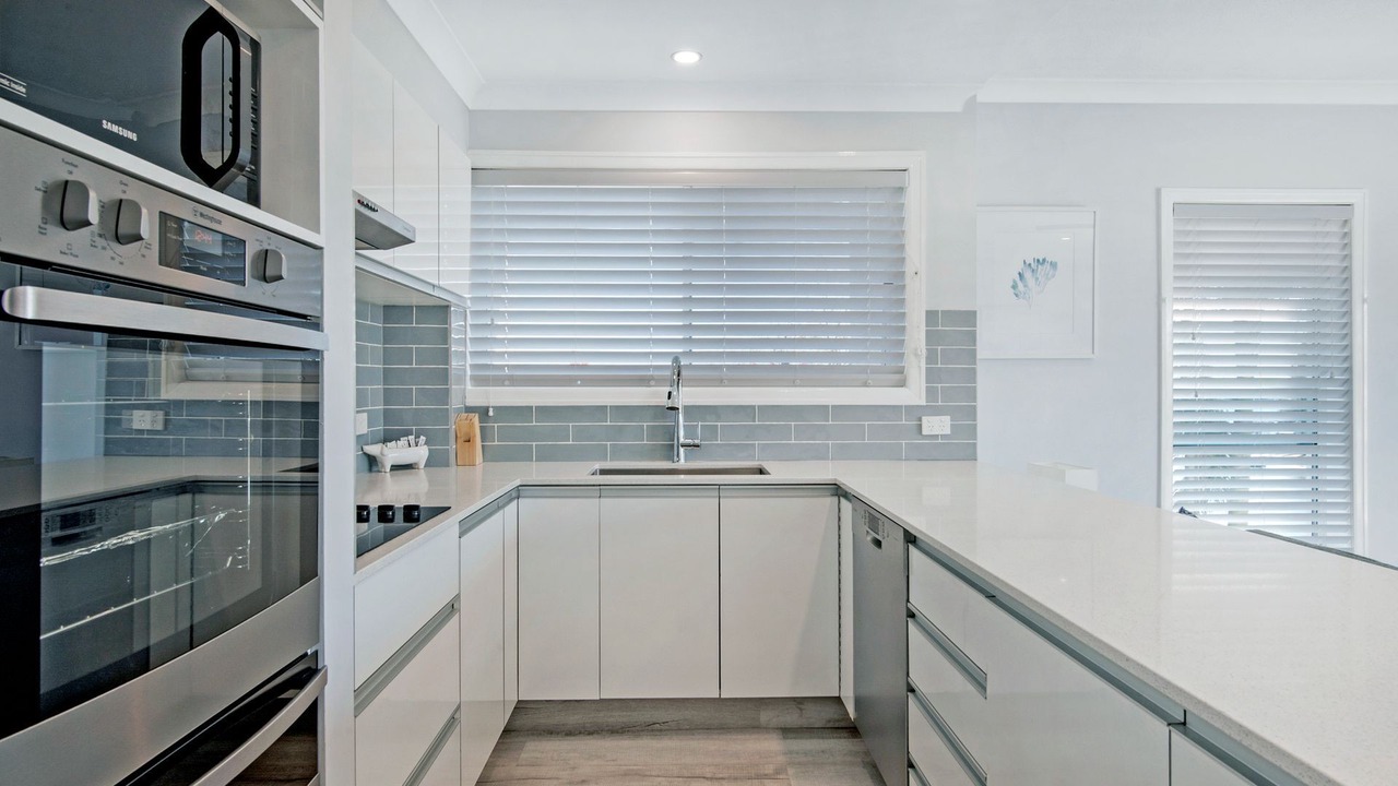 Photo of Kitchen in Broadbeach Waters