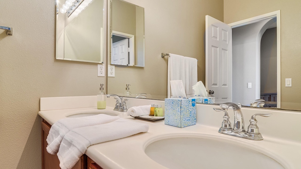 Photo of Bathroom in Eastvale