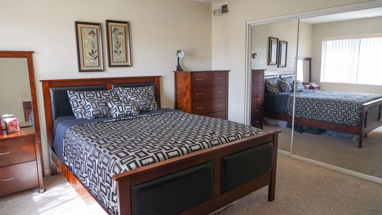 Photo of Bedroom in Chinatown