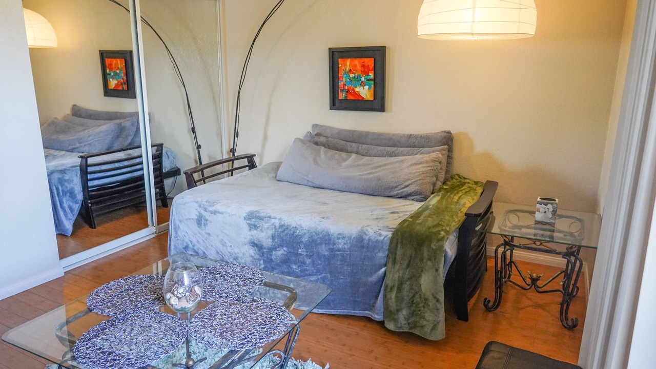 Photo of Bedroom in Chinatown