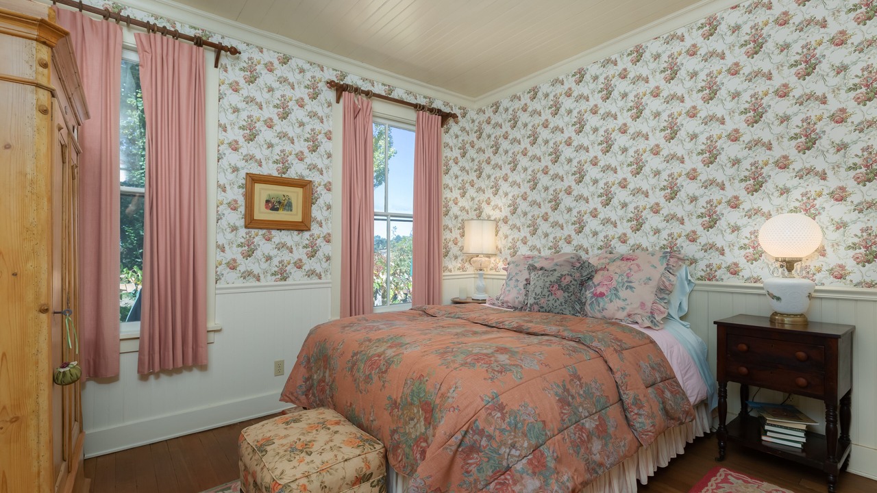 Photo of Bedroom in Julian