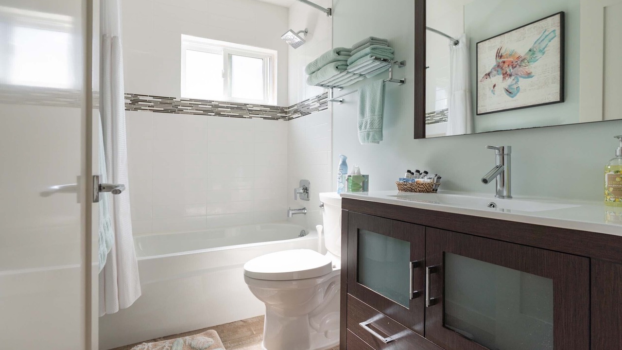 Photo of Bathroom in Carpinteria