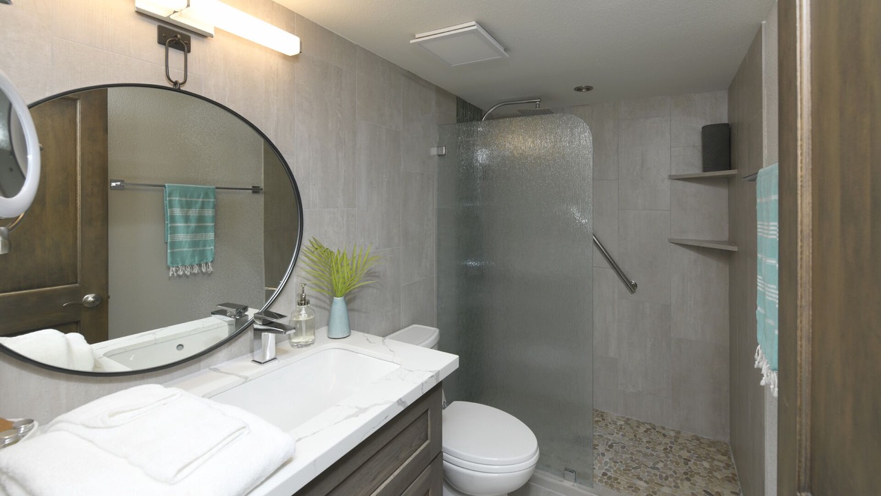 Photo of Bathroom in Kihei