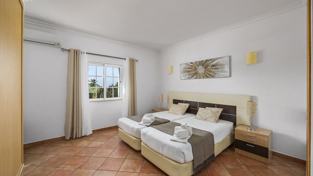 Photo of Bedroom in Vale de Parra