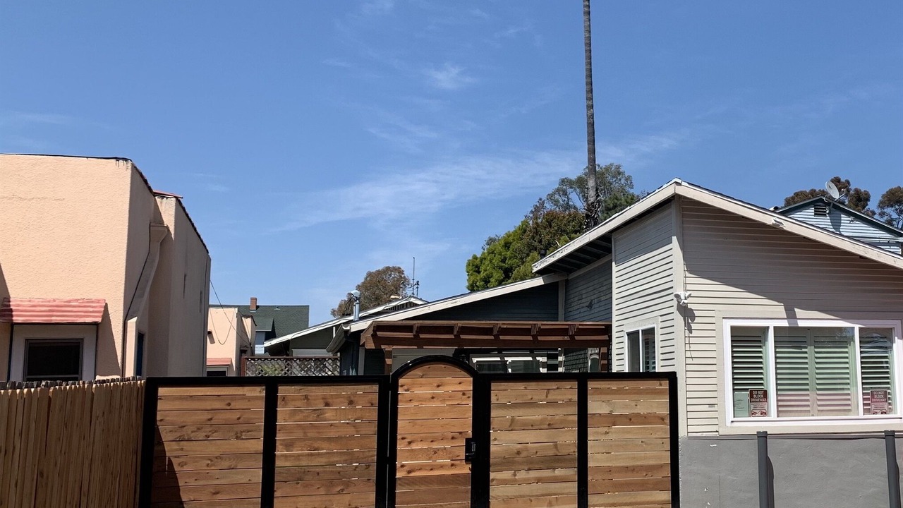 Photo of Others in Golden Hill