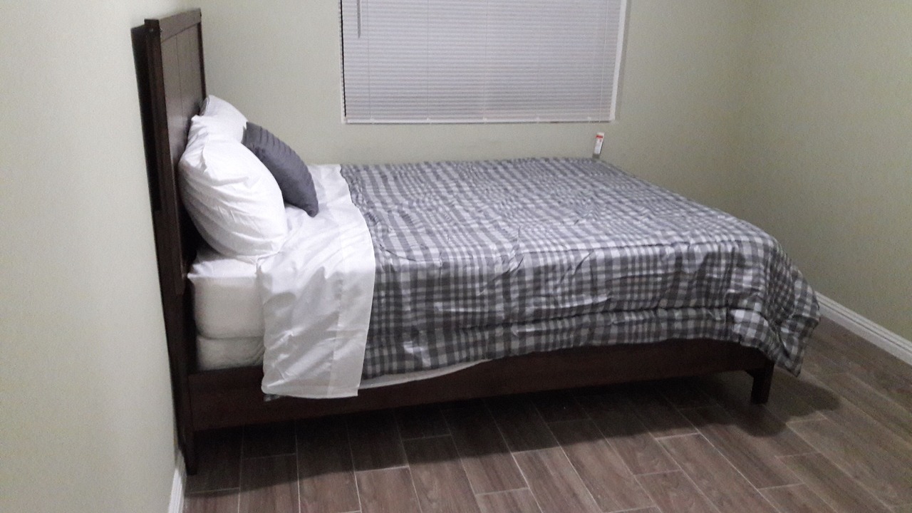 Photo of Bedroom in Coalinga
