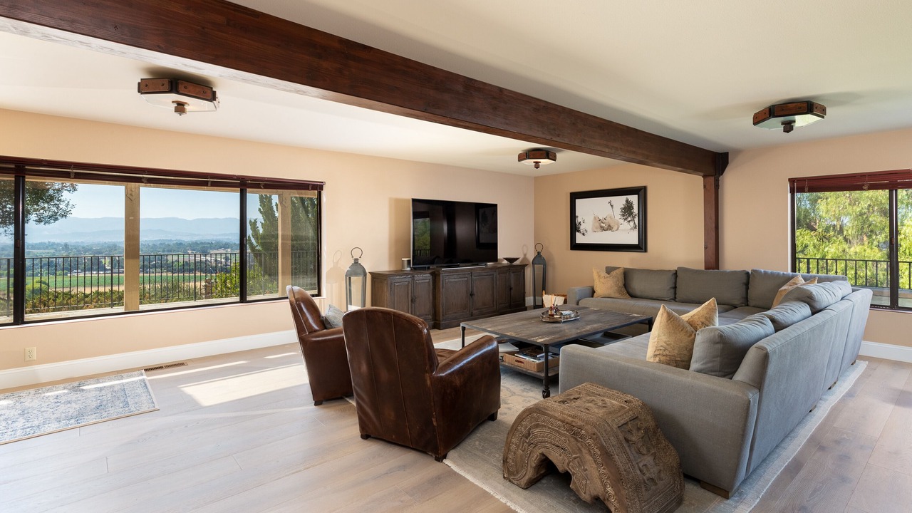Photo of Livingroom in Santa Ynez