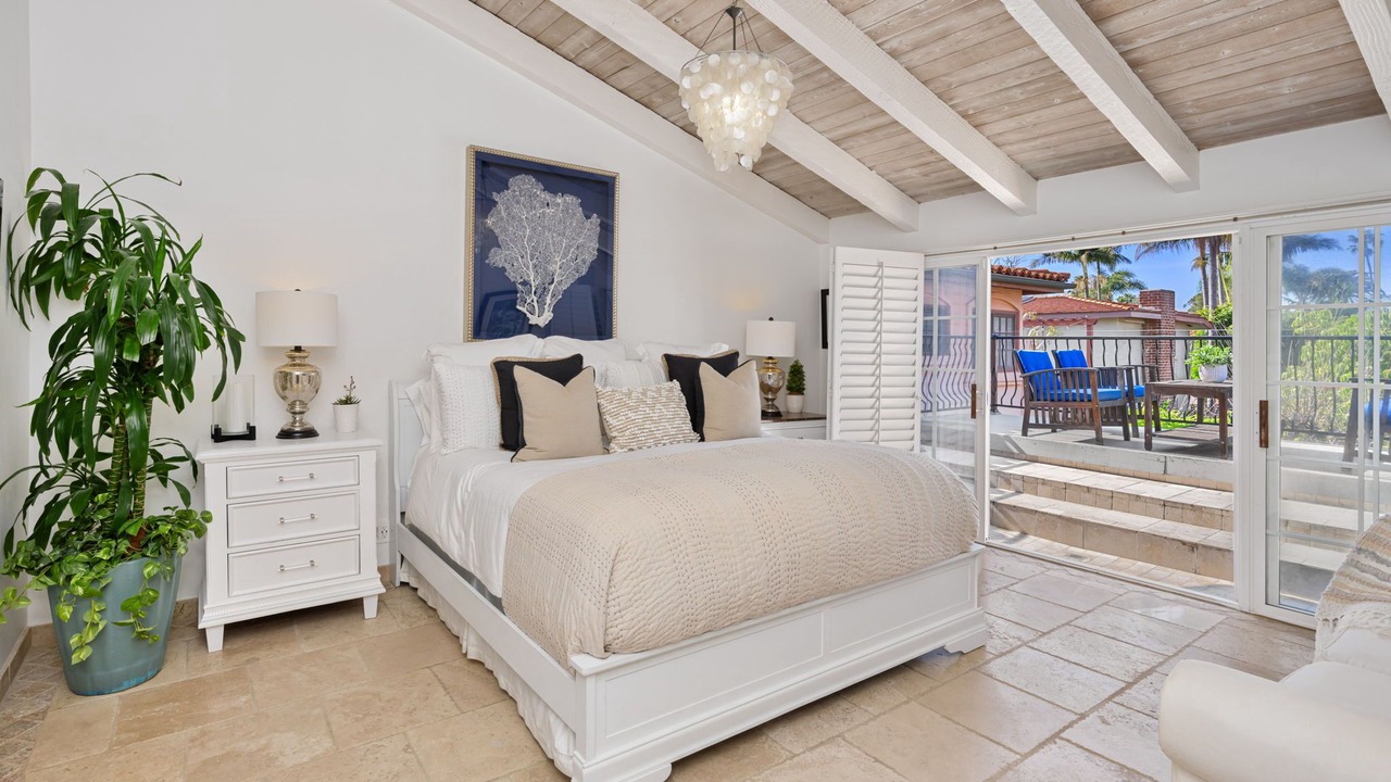 Photo of Patio Balcony in West Newport
