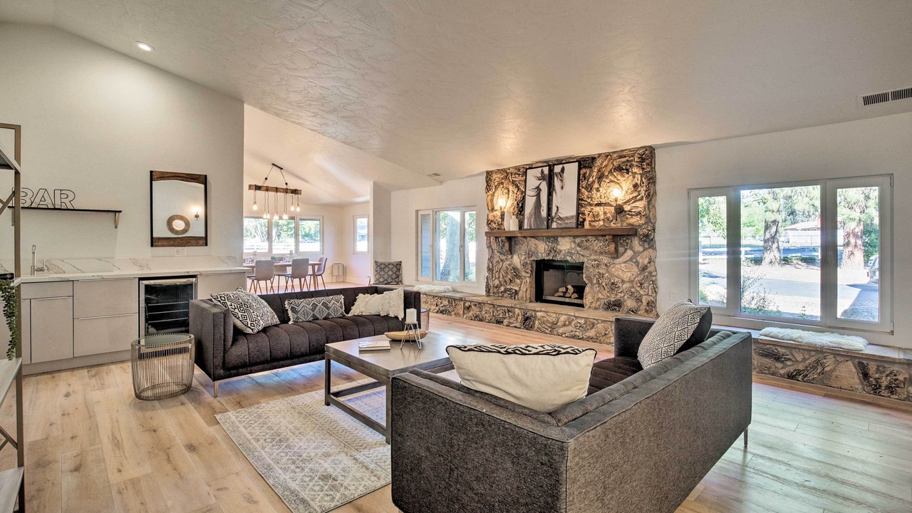 Photo of Livingroom in Valley Center