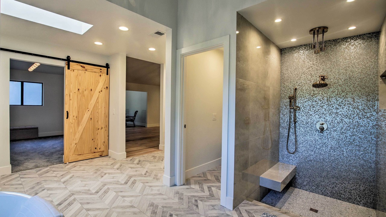 Photo of Bathroom in Valley Center