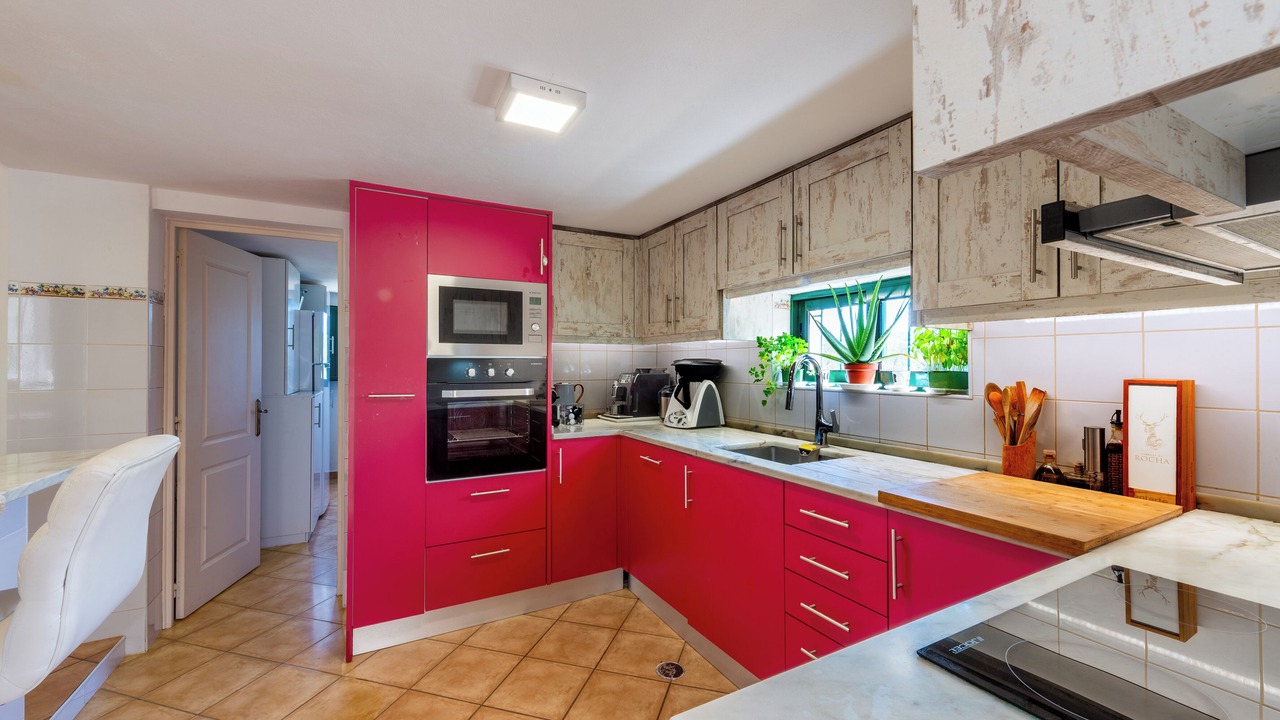 Photo of Kitchen in Alfeicao