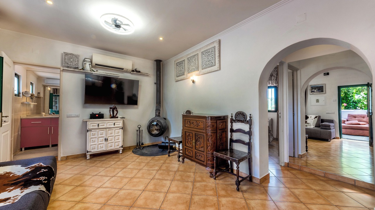 Photo of Livingroom in Alfeicao