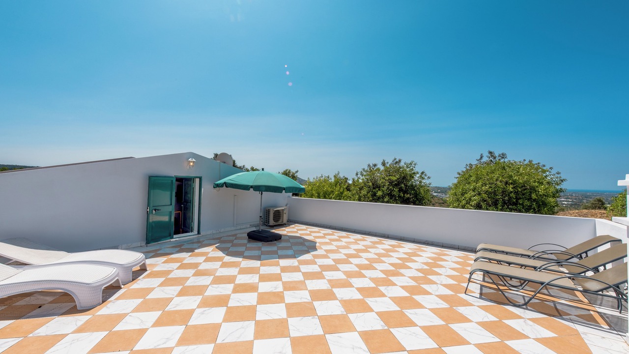 Photo of Patio Balcony in Alfeicao