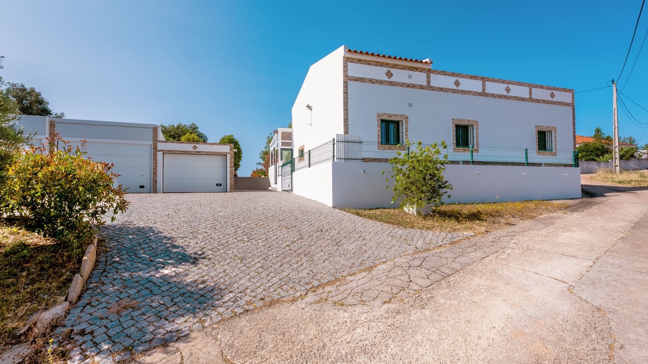 Photo of Outdoor in Alfeicao