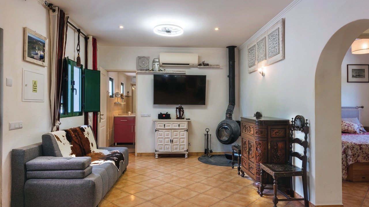 Photo of Livingroom in Alfeicao